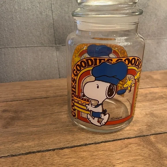 Vintage Snoopy Glass Cookie Jar with Blue and Orange Design - Picture 1 of 8